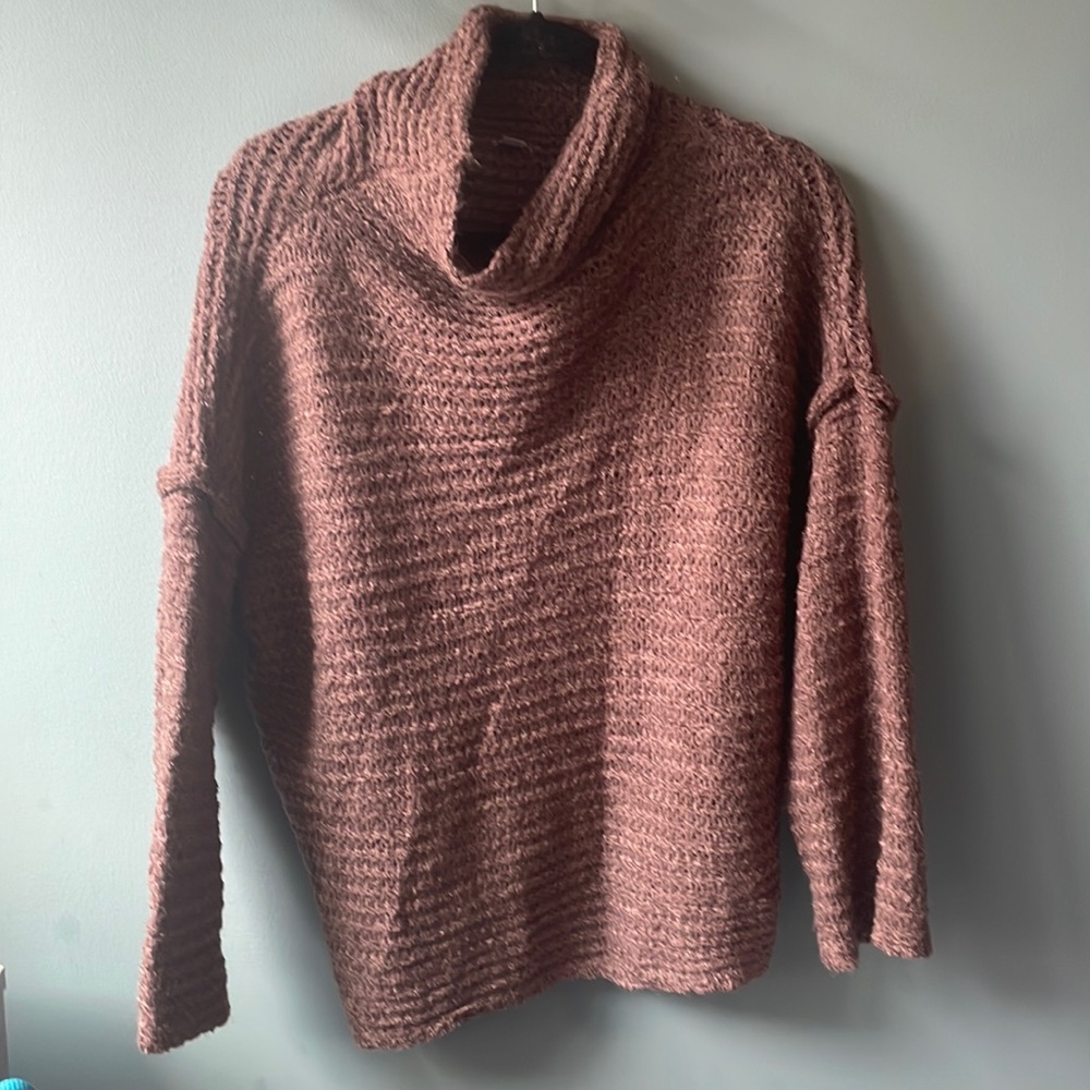 COPY - Aerie Brown Turtleneck Size: M
